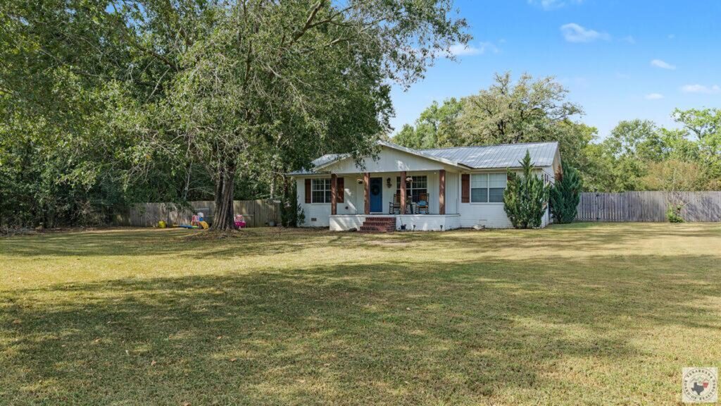 Property photo for land for sale in Bowie County Texas