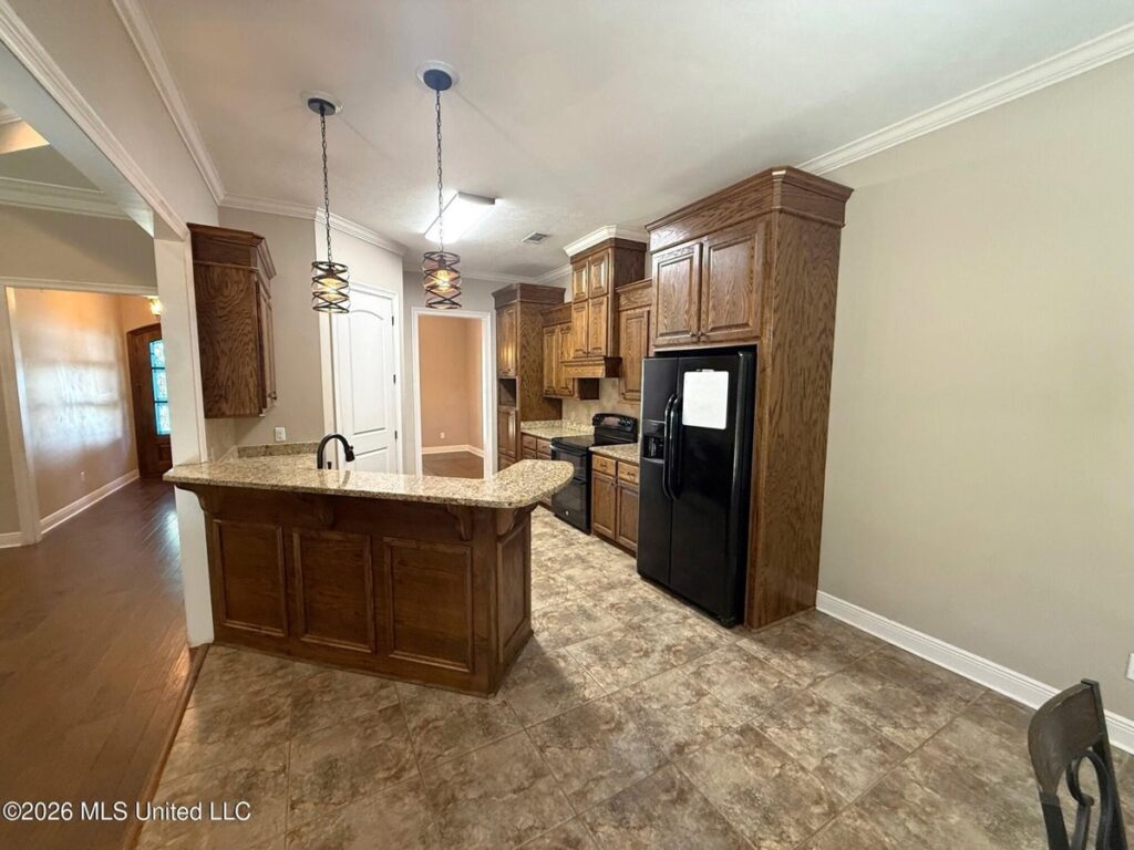 4c331ba8-c93b-43b4-9551-dff44fc42940.jpg