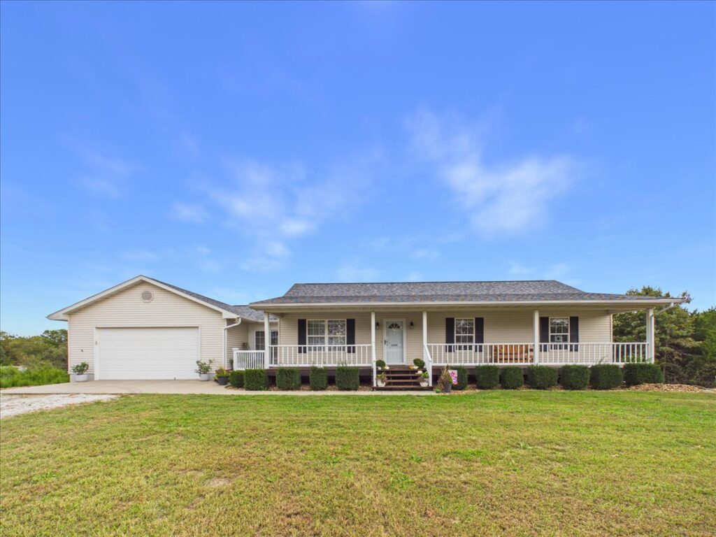 Property photo for land for sale in Hickory County Missouri