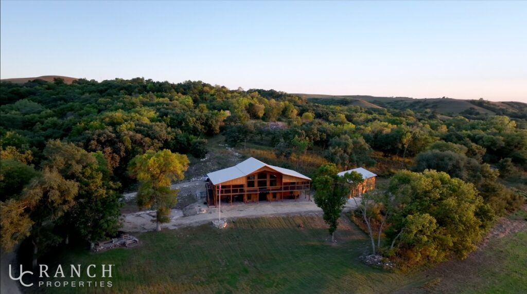 ac6c6f51-298e-4390-9377-d9e4e1dc5765.jpg