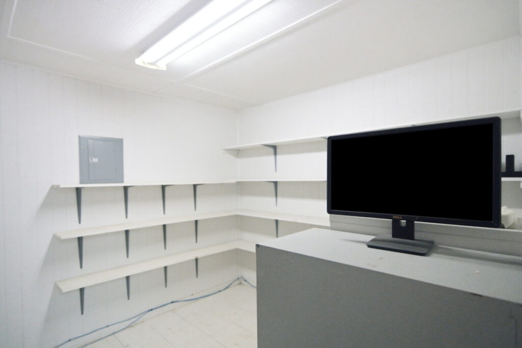 bcef05f9-7dd6-4490-af39-f2eb593f2c3e.jpg
