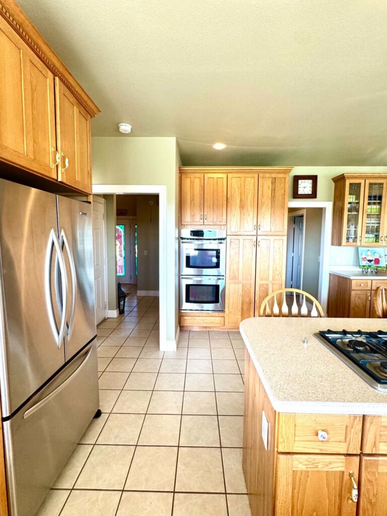 c0f7148c-332f-4a18-bed3-7e3fb9172dd9.jpg
