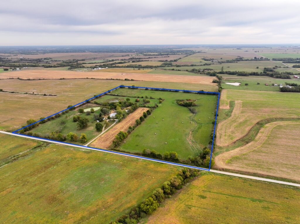 Property photo for land for sale in Barton County Missouri